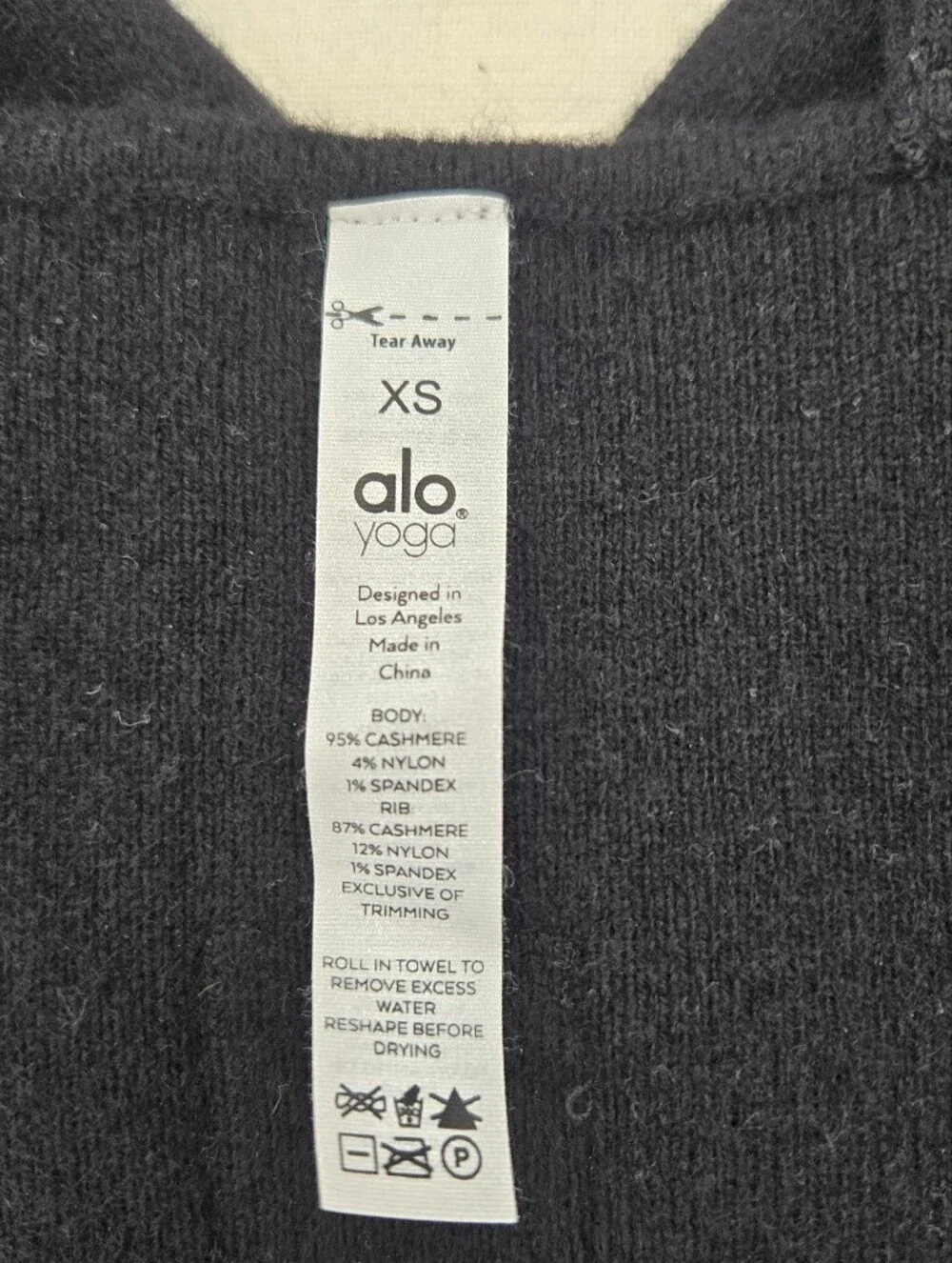 Alo Yoga Cashmere Jet Set Bra in Black XS  Quite Luxury Athlesure Bralette